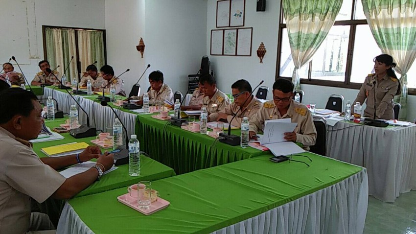 ประชุมสภาองค์การบริหารส่วนตำบลเขื่อน สมัยสามัญ สมัยที่ ๔ ประจำปี ๒๕๖๐ วันที่ ๓๓ ตุลาคม พ.ศ. ๒๕๖๑
